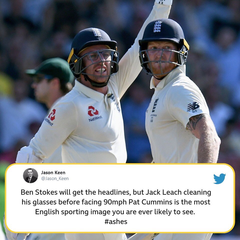 redgierob's tweet image. Glasses wearers unite