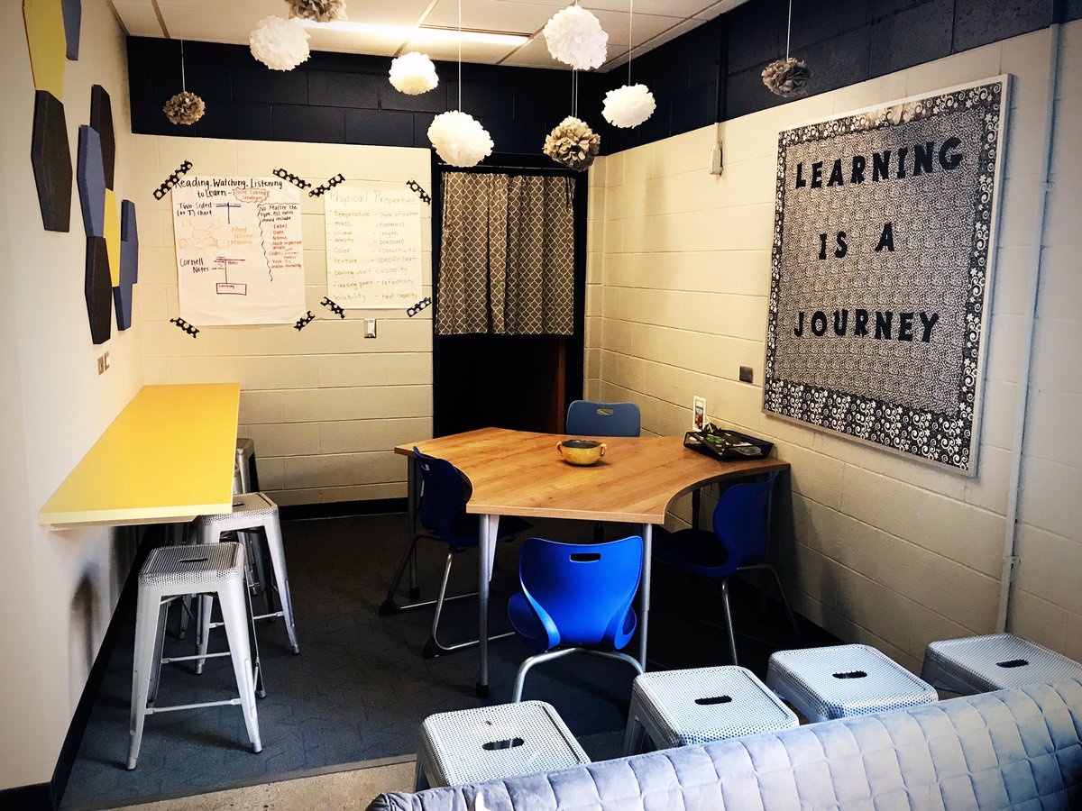 sciencedroehmer's tweet photo. From stacks of boxes from floor to ceiling, over the last 3 days this room has changed from a blank slate to being one of the #saslearningspaces I am proud of! Cannot wait to meet the scientists and engineers that come through the doors tomorrow! #smscompass https://t.co/7gvmMj0ZnR