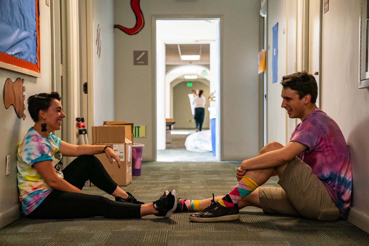 pomonacollege's tweet image. New Student Orientation is under way! It was a busy morning as families descended on South Campus to help move in their student to their sponsor groups! Chirp chirp!