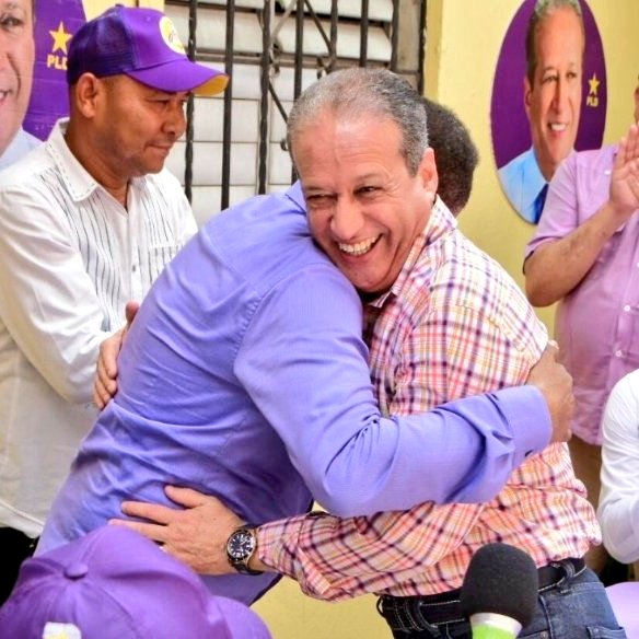 KattyValdez12's tweet photo. Reinaldo Pared dará una pela soberana en las elecciones para el 2020 #ReinaldoenSDE https://t.co/BCHtr9k1jX