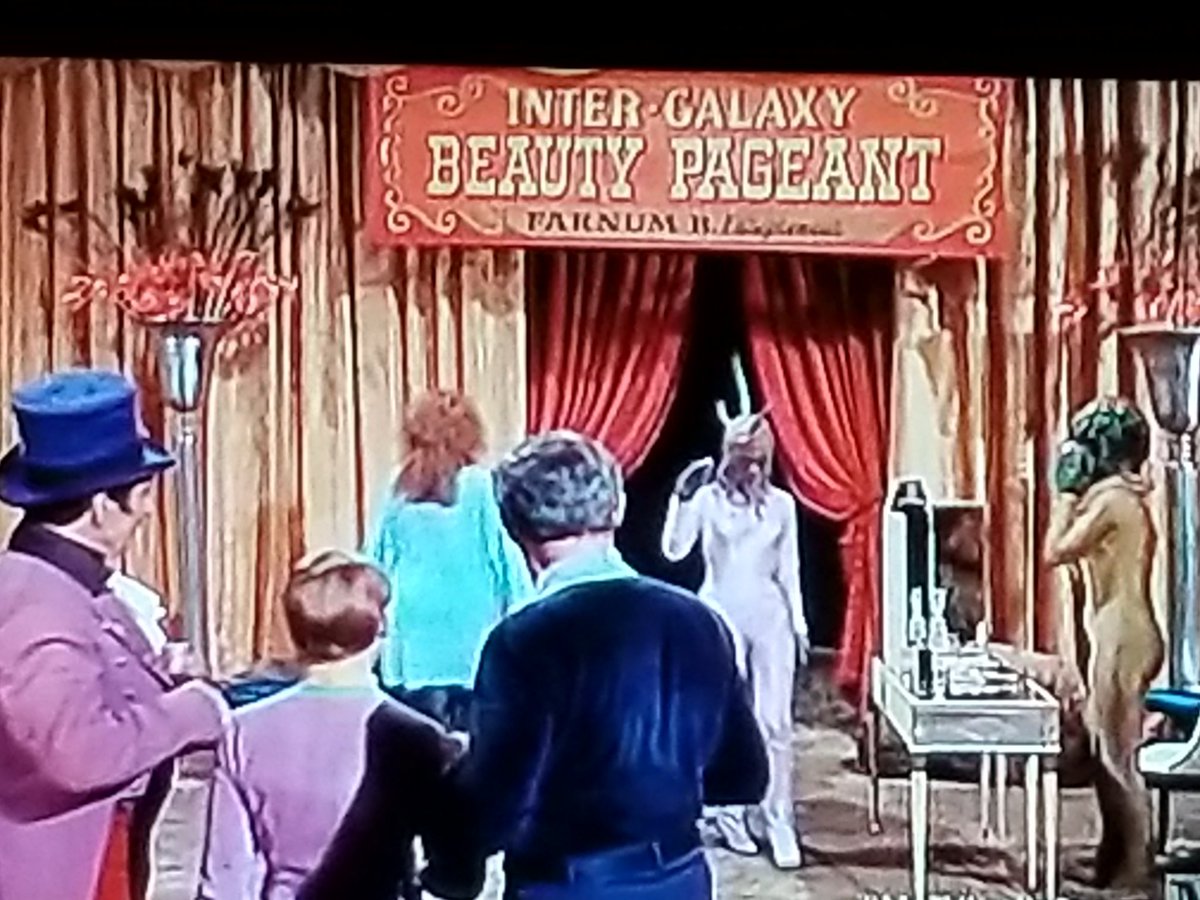 shlingdong's tweet photo. @godwhatamess @cellytron And next week, we get to see the OTHER hidden talents Robot has....
๐
#MeTVLostInSpace #SSFSNLIS #Svengoolie
@amsnyde @TheYodaPagoda @JenniferOberth @SmilinJack2099 @kaufman_roger @Thogstacker @Perilandra @Loffz @FanForumsTV https://t.co/McDOwmichs