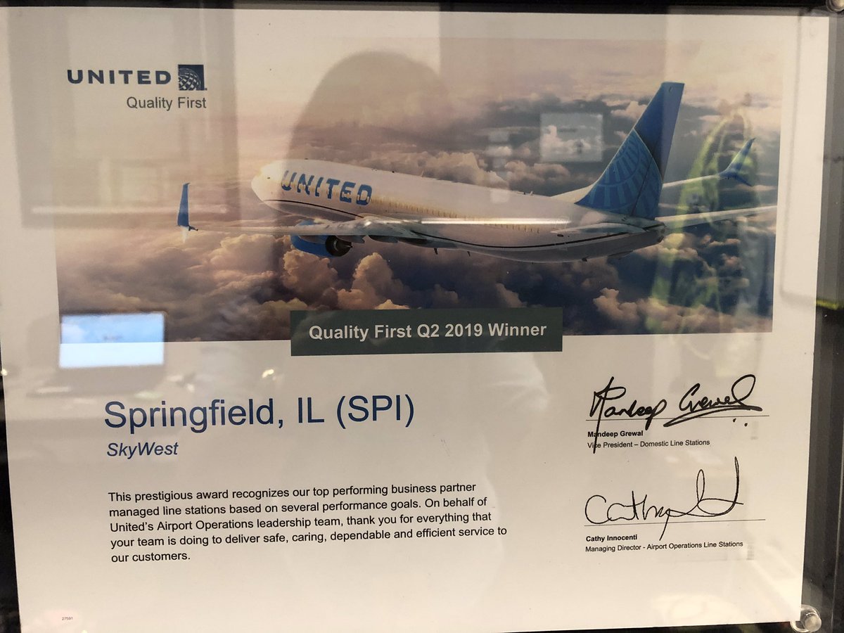 matt_broadwater's tweet photo. Congratulations to our Regional East June Caring Challenge &amp; Q2 Quality First winner - the @weareunited SPI team truly understands the importance of every customer, every flight, every day!  The celebration was 🔥! @Auggiie69 @cathy_innocenti https://t.co/96GP1kcbLn