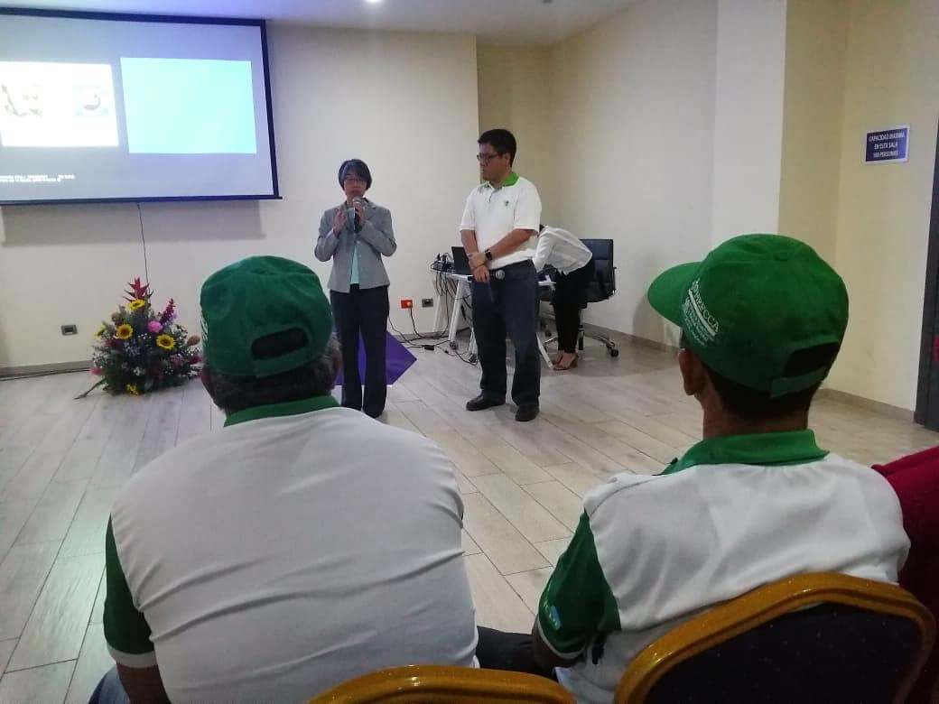 ParquedeFeria's tweet photo. Misión Técnica de China Taiwán brinda Conferencia a emprendedores en temas agrícolas.
#MEFCCA #EXPOPYME2019 #EconomiaCreativaNica https://t.co/MSQ85WpA4A