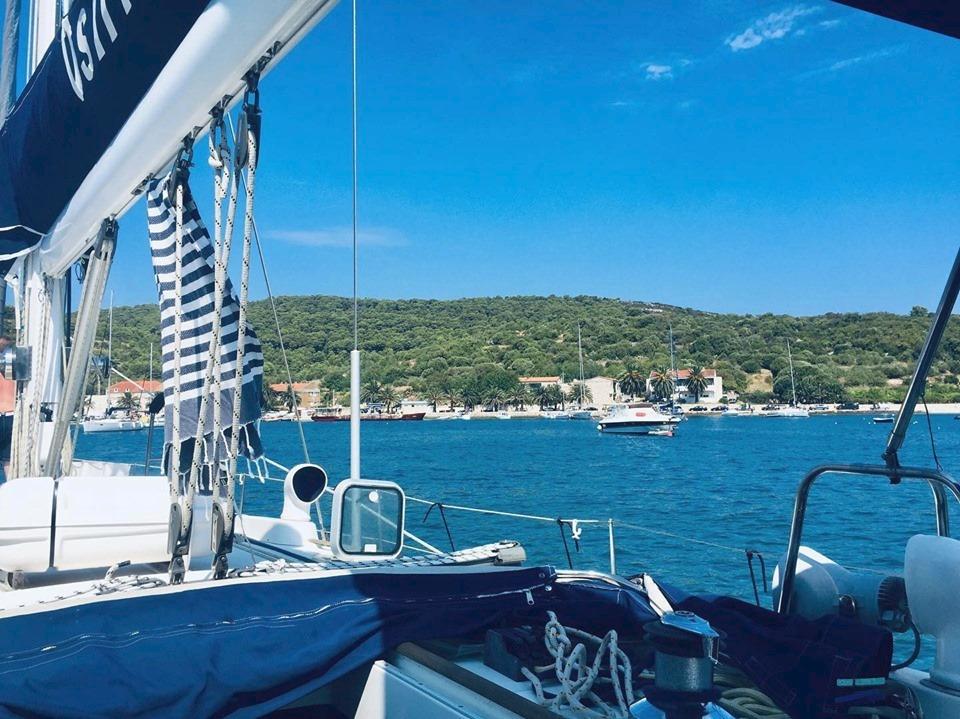 angelacarlucci's tweet image. Even for us it was time to take a break and recharge our batteries. Back full of energy to serve you better. How can we assist you today with your #communications needs? Get in touch. Happy to hear from you! sintagma.com
#sailing #sailingcroatia #vis #energy #services
