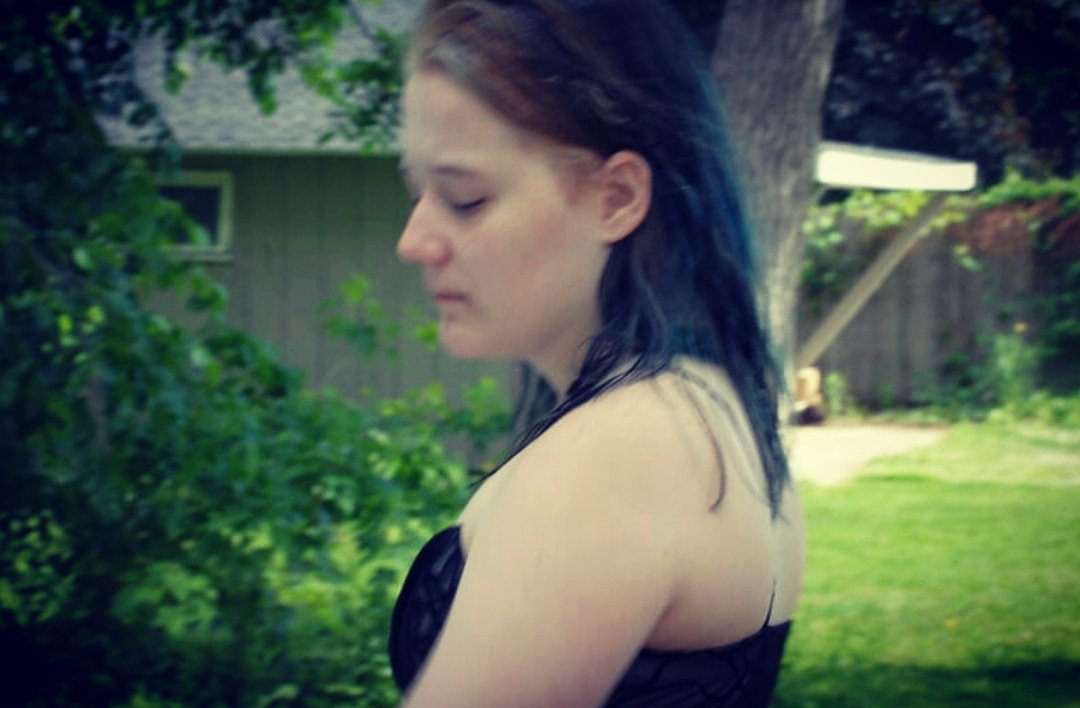 likablemshyde's tweet photo. I fight with myself.
Lose to myself.
But now I need to help myself.
#olderphotos #unknownphoto #sorrow https://t.co/ahaasvwBhp