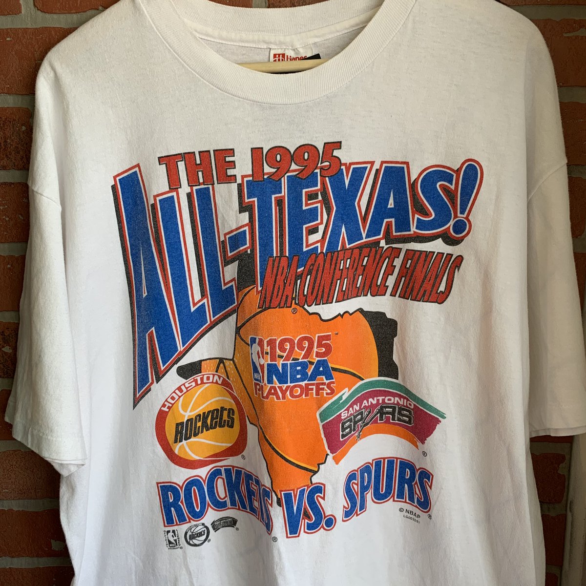 staxaustin's tweet photo. 1995 NBA Finals Spurs V. Rockets Tee, Too Fire🔥🔥 https://t.co/ORBFgosgeN