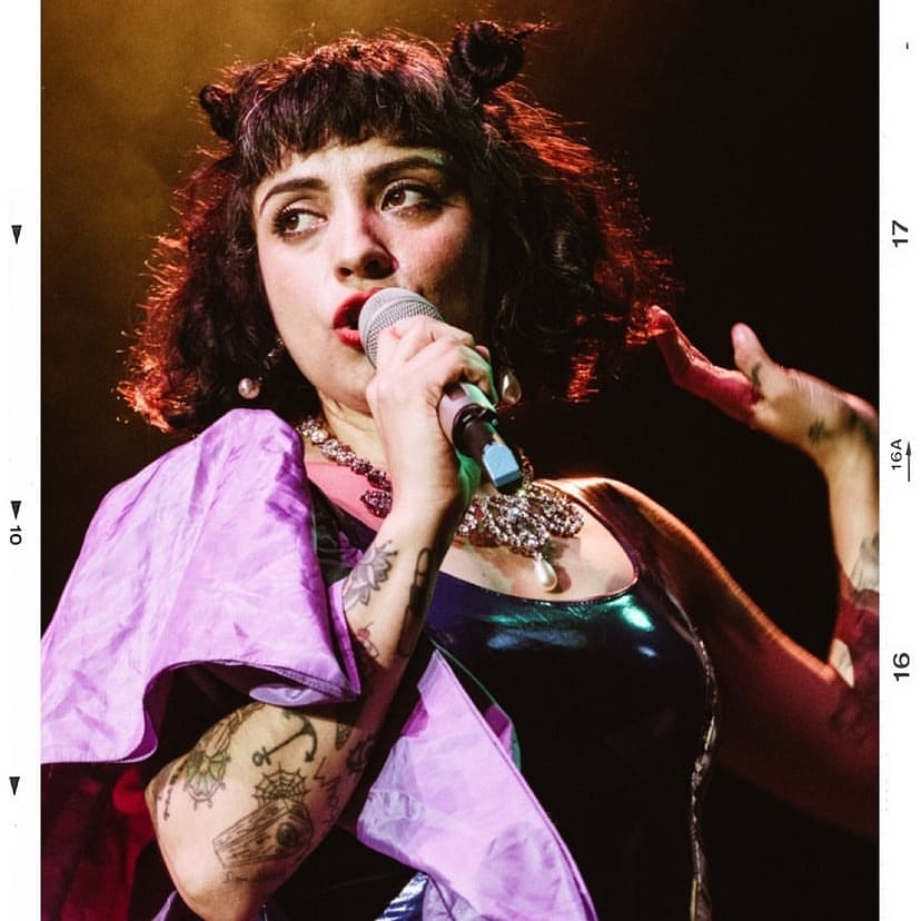 corazonlaferte's tweet photo. Es Bellísima 😍🔥❤.
Algunas capturas 📸 de las  presentación en @elpasocoliseum  #ElpasoColiseum Y en @reventioncenter #houston 🇺🇸💕 ... hoy continúa #LaGiradenorma⚡  en #sanAntaonio ..Imparables 🤗🎶
.
.
#Corazonlaferteperu 
#monlaferte https://t.co/2IrjBlT69F