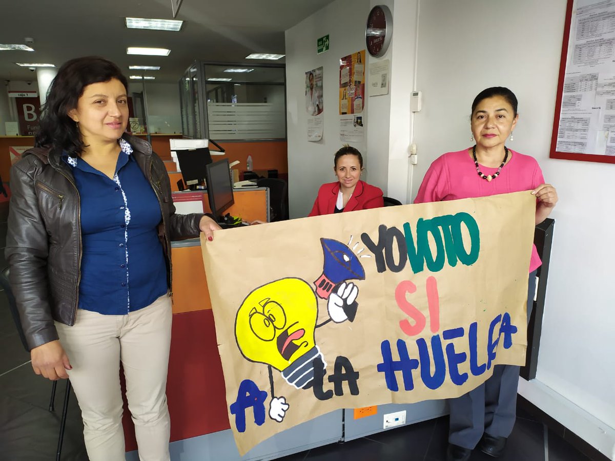dianapradoh1's tweet photo. Hay una permanente actitud de @BancamiaOficial de irrespeto a condiciones mínimas de funcionamiento de trabajo en la empresa, por eso #MañanaSeVotaHuelgaEnBancamia @AsefincoB @acebnacional @ctccolombia  @BancamiaMiguel  @MintrabajoCol @ericyesith26 https://t.co/d9tbWjMswv