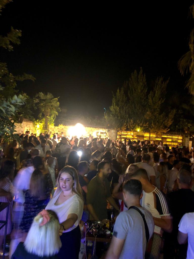 Club_VITRIN's tweet photo. @limonalacati (@ Limon Köyiçi in Çeşme, İzmir) https://t.co/7WdSQpFeig https://t.co/Tyh3yA02s9