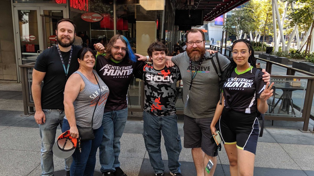 laurarbx's tweet photo. Super stoked to run into these Rooster Teeth folks after missing the Funhaus v Achievement Hunter @ OWL KitKat rivalry weekend. https://t.co/fPq6IPEwhd