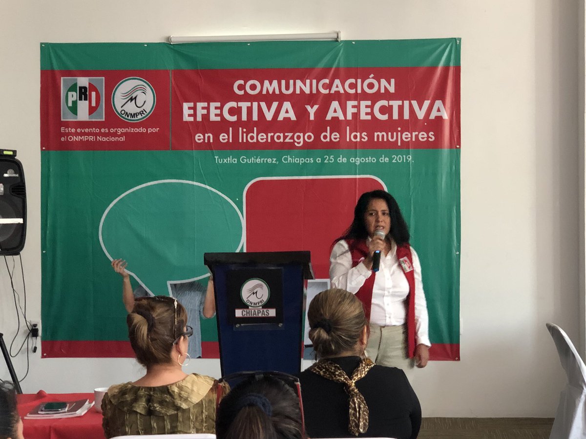 ruthpensa's tweet photo. Continuamos aprendiendo en la construccion del mesaje en el taller "Comunicación efectiva y afectiva en el liderazgo de las mujeres" organizado por el @OnmpriNacional para las Mujeres Priistas del Estado de Chiapas Ponente Armando Quiñones. #LaCausaNosUne https://t.co/rydSTKcAMH