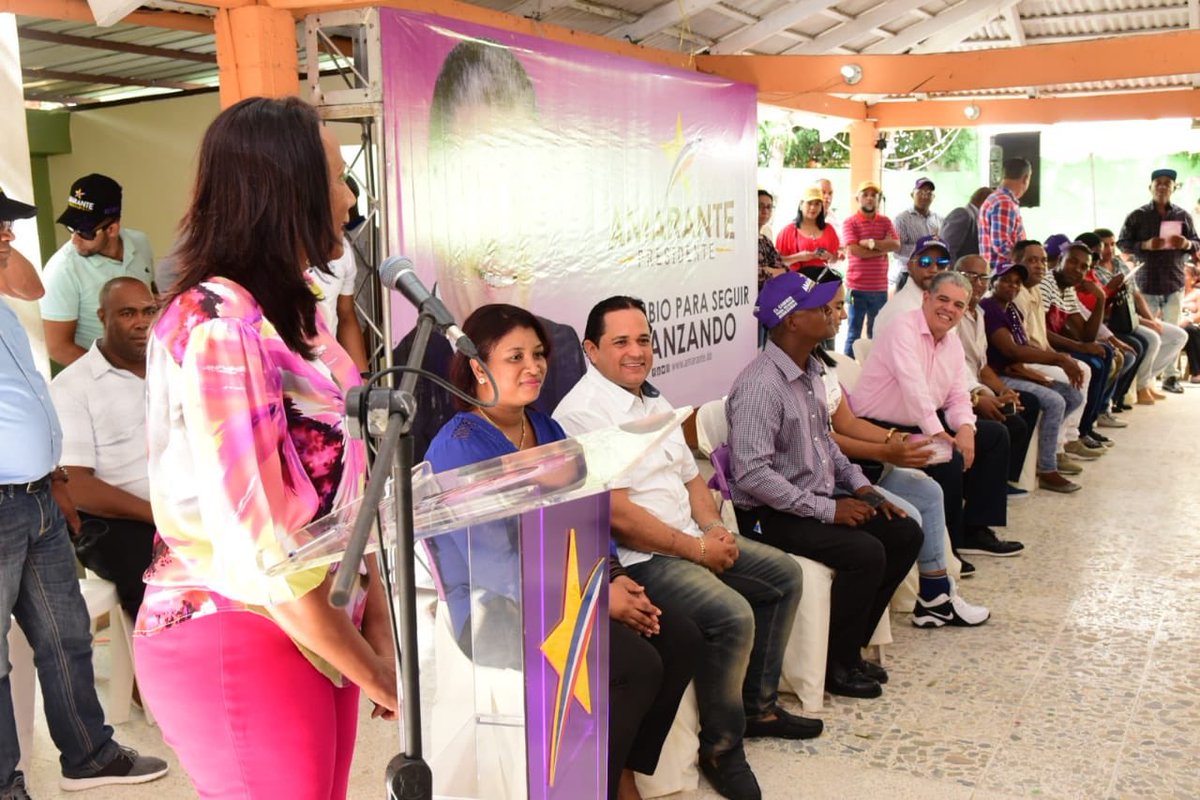 “Amarante es el candidato de las propuestas y está empeñado en convertirnos en una nación exportadora.” Diputada Mercedes Rodríguez 
 #AmaranteConLaGente

1/2