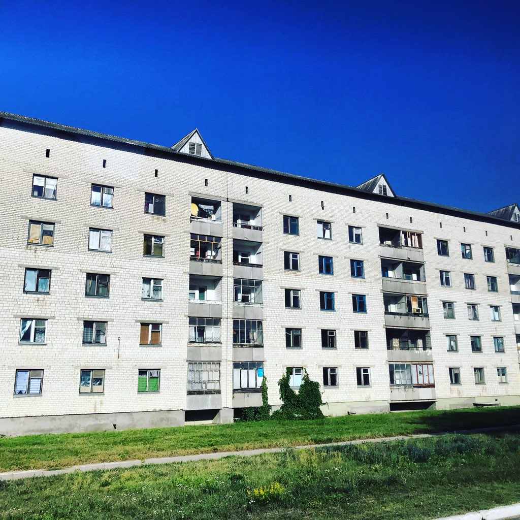 Nous partons ensuite pour Tchernobyl ville encore habitée aujourd’hui notamment par des personnes en charge de la maintenance du site. Il n’est possible d’y habiter que 2/4 semaines.  #Tchernobyl  (Plus de photos:  http://Instagram.com/nashtagstagram )