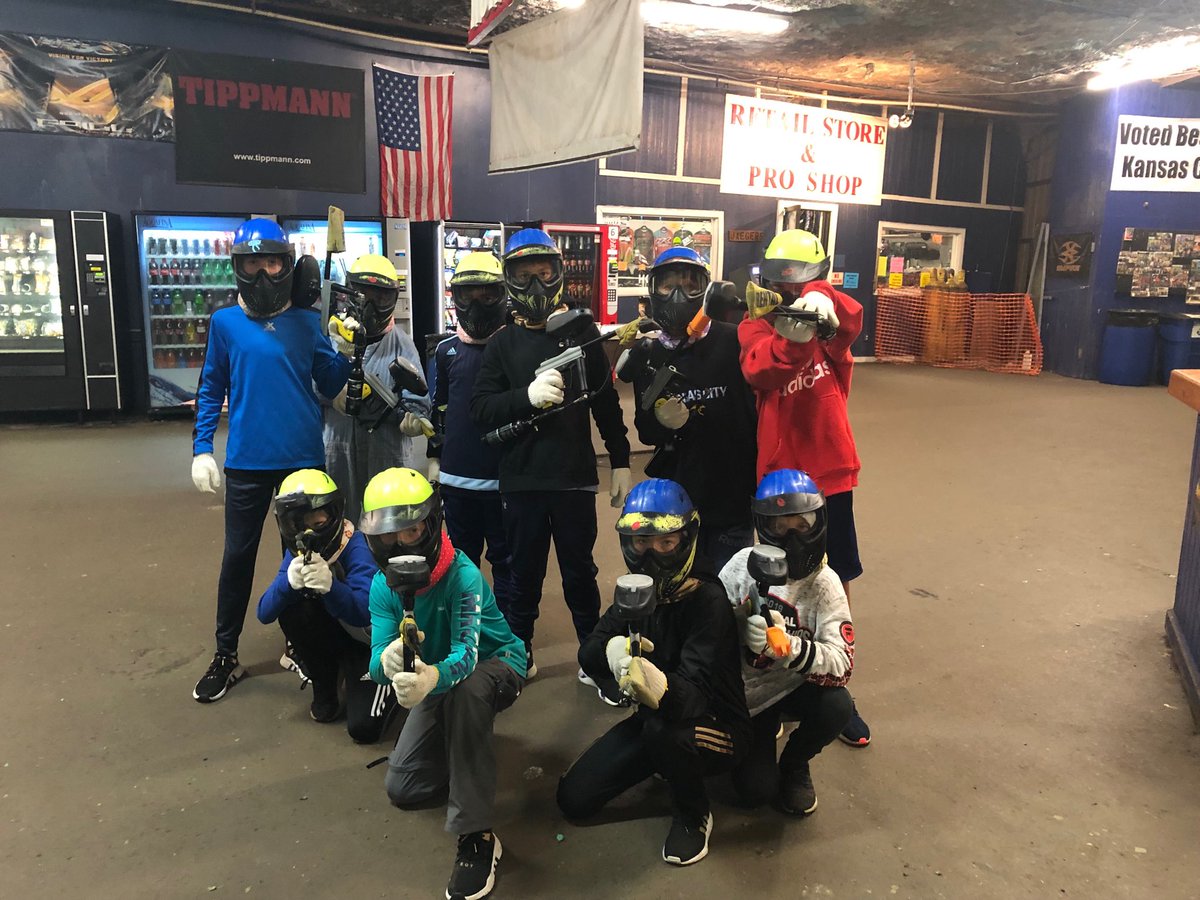 Cupini_AC7's tweet photo. ⁦@SKCAcademy⁩ boys getting ready for battle...we fight together on and off the pitch! #alwaysmates #TogetherWeAreStrong #bestmates #jaegers #paintball https://t.co/t47pnUscWw
