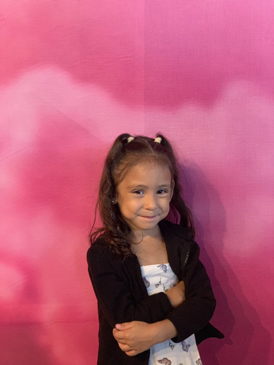 oliversshaw's tweet photo. My niece really waited on line for over TWO hours and I’ve never heard her complain about a line less (and we’ve been to Disney World ok) that’s how excited she was! I’m so glad I could share this experience with this angel 🥰💘 #TheLoverExperience @taylornation13 https://t.co/nYuuZVfoOm