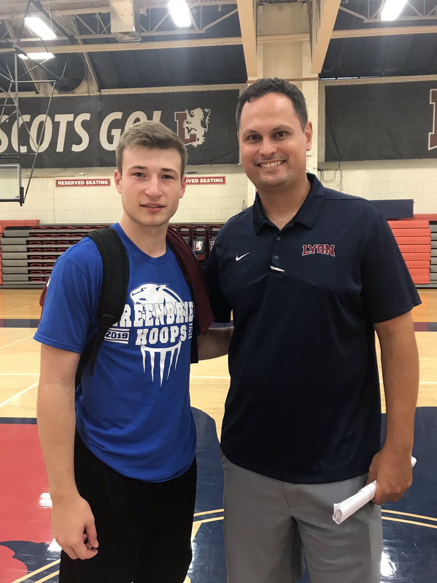 DunlapKobe's tweet photo. Blessed to receive my first offer from Lyon College 🙏 @Coach_Tapp https://t.co/Cv0EdeXB7l