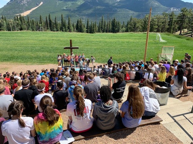 davidness39's tweet photo. 227 Freshmen, Senior Leaders, &amp; Staff filled 5 charter buses to attend the @Lutheran_High Freshman Retreat. God is good! https://t.co/noyuF6IAHU