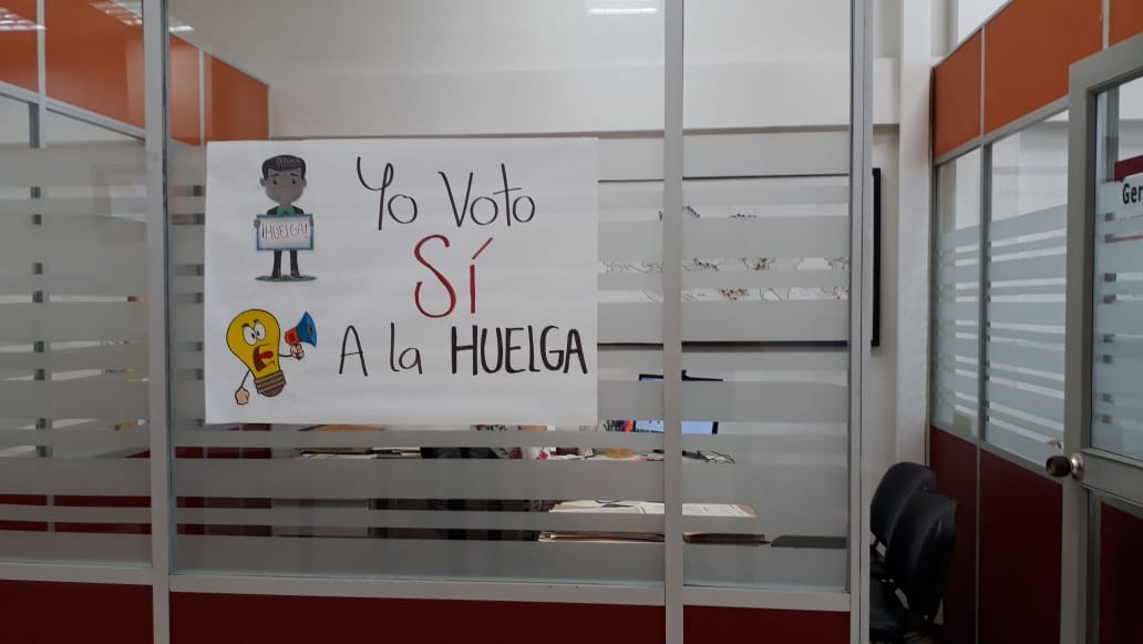 acebnacional's tweet photo. #MañanaSeVotaHuelgaEnBancamia respaldo a la huelga en @BancamiaOficial ante la intransigencia del banco. Con la fuerza y la solidaridad sus trabajadores saldrán adelante" @fabioariascut @cutcolombia @acebnacional @PalmaEdwin @miguep_fecode https://t.co/B97QfylKZU