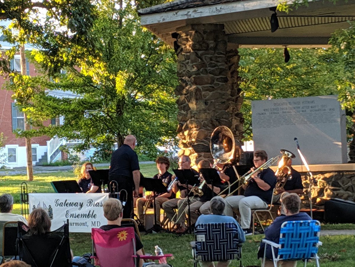 FelmetFCPS's tweet photo. Finishing up my summer break by enjoying a performance from our local Gateway Brass Ensemble! https://t.co/4w1FSVGVNX