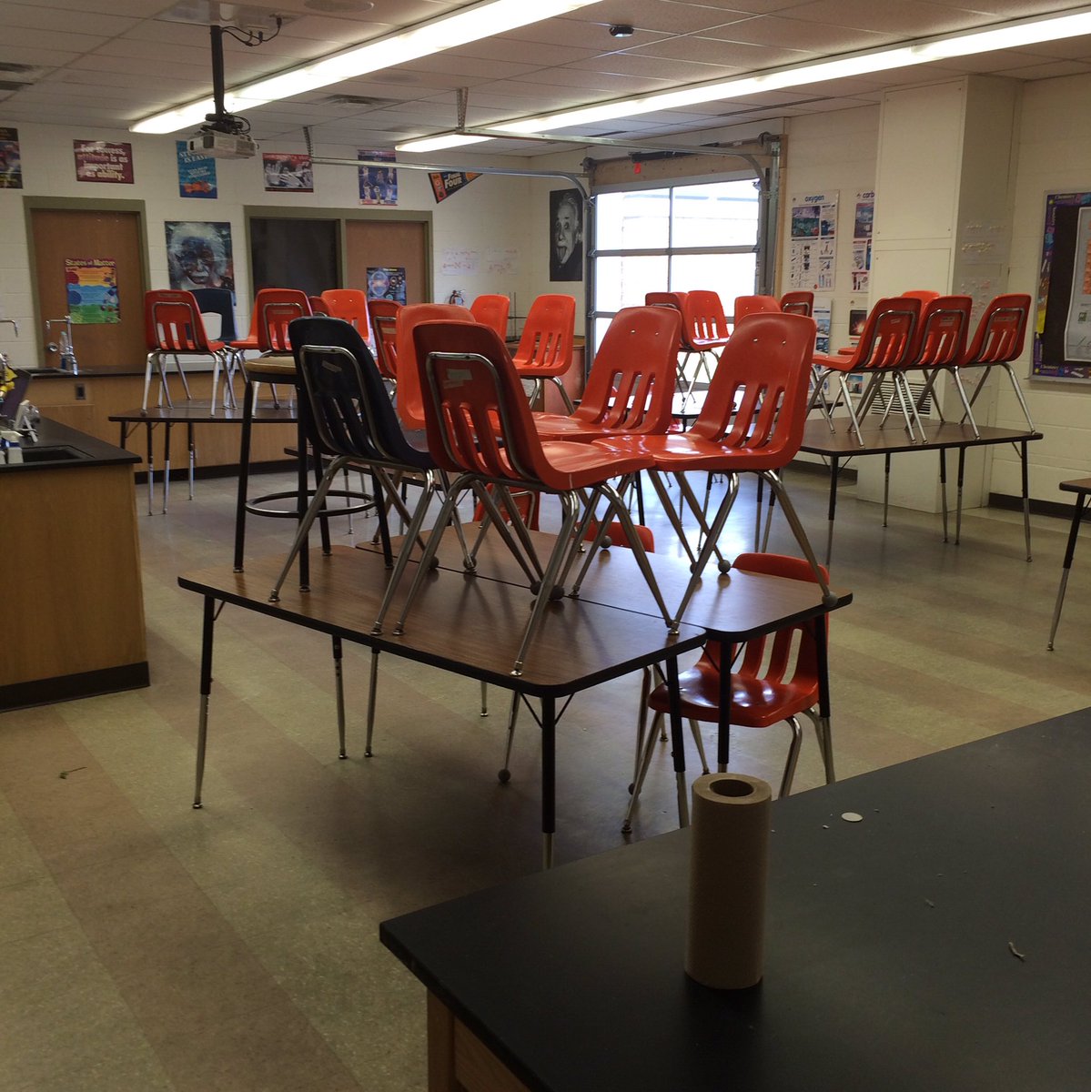 sciencedroehmer's tweet photo. Can you believe it’s the same room? 1st pic is my classroom in 2014 after @HornetPrincipal let me get a garage door. 2nd pic is from 2015 after I went all in next gen & reimagined my room. 3rd/4th are after renovating in 2019 with @SASMiddle. What an evolution! #saslearningspace https://t.co/b6O9v6gbXo