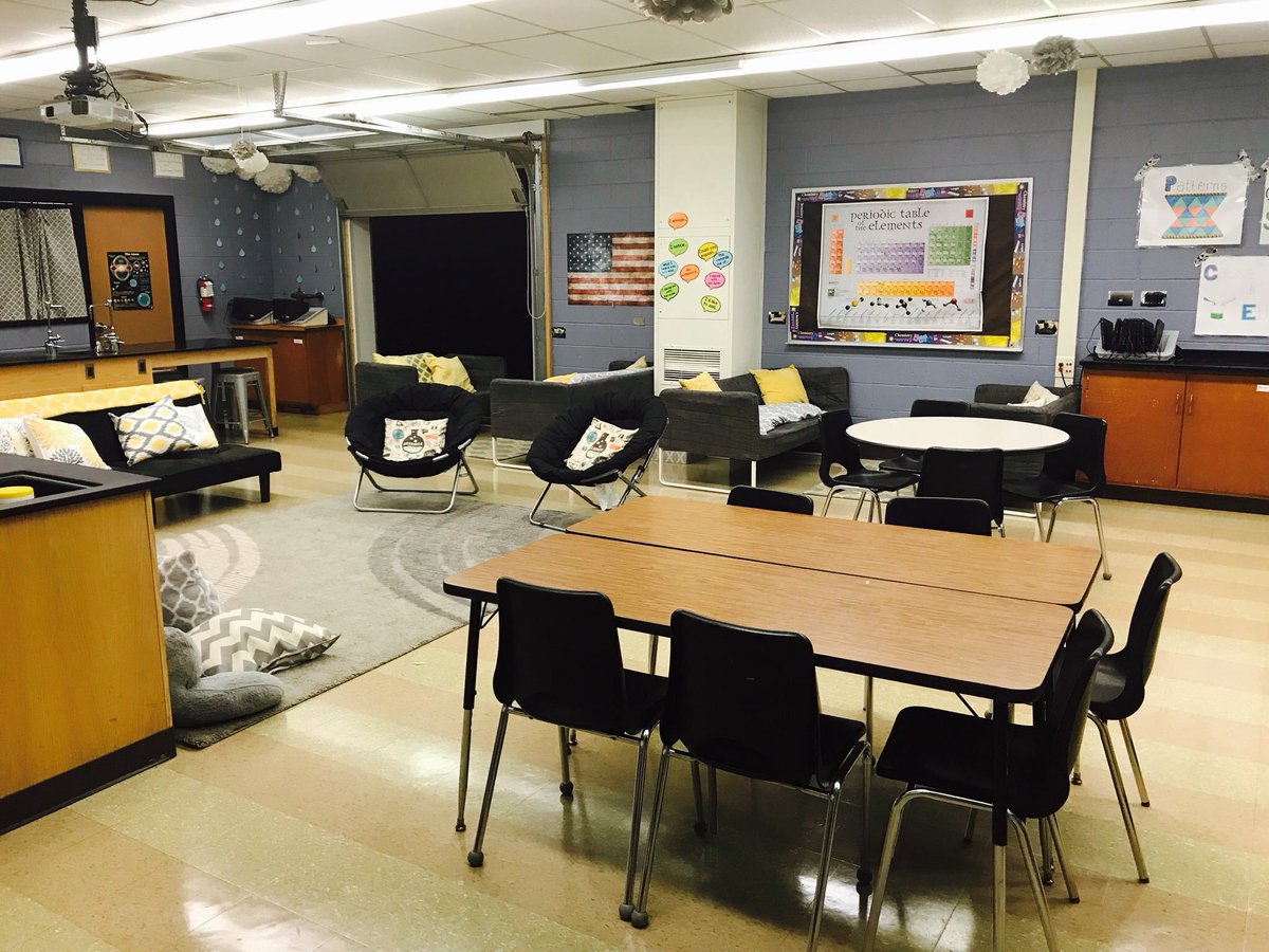 sciencedroehmer's tweet photo. Can you believe it’s the same room? 1st pic is my classroom in 2014 after @HornetPrincipal let me get a garage door. 2nd pic is from 2015 after I went all in next gen & reimagined my room. 3rd/4th are after renovating in 2019 with @SASMiddle. What an evolution! #saslearningspace https://t.co/b6O9v6gbXo