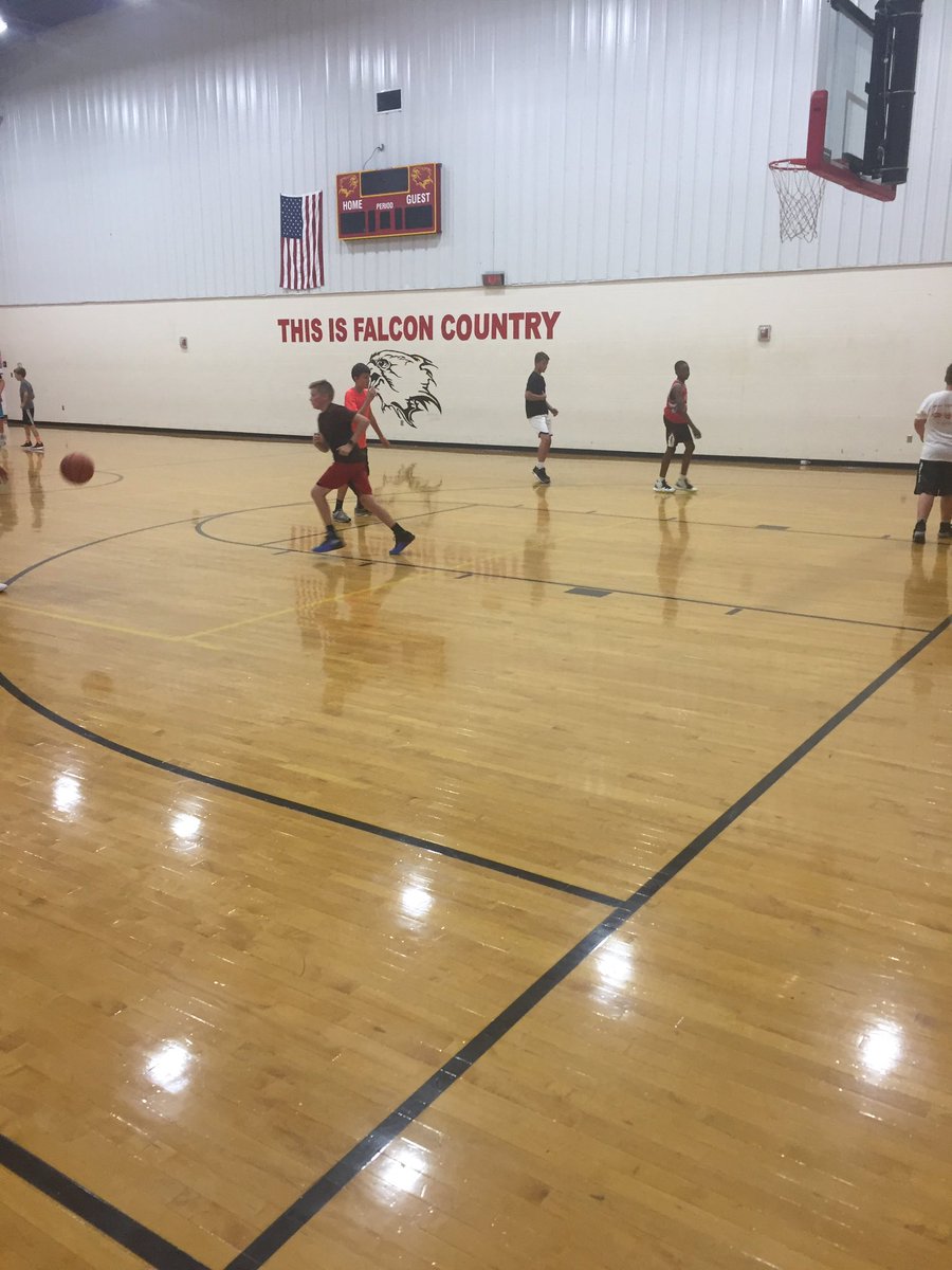 BFHS_Hoops's tweet photo. Packed house at today’s Future Falcon Training. Two gyms full of young kids wanting to get better. https://t.co/Ho9KWBbYpL