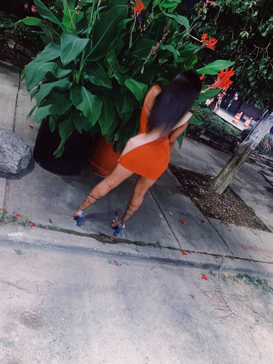 alexiskarlae_'s tweet photo. You bitches could NEVA😏✨🎉 
#HOWSHEONLY21 https://t.co/03AxNYYnqz