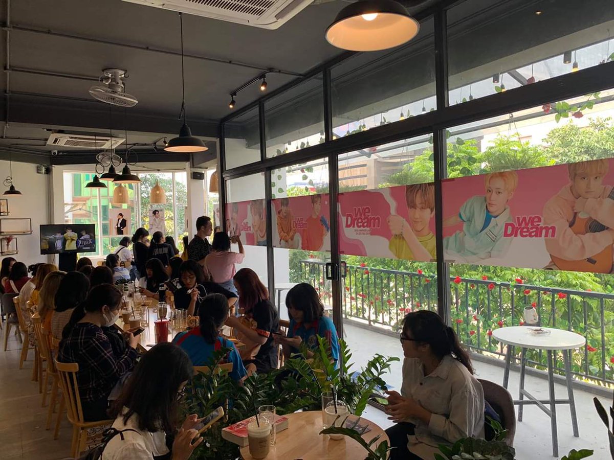 nctclubvn's tweet photo. 🌱WE DREAM @NCTsmtown_DREAM 3rd Anniversary in Hanoi🌱
Hundreds of Cizenies attended the event. We had a memorable party n enjoyed Dreamies's time.💚
Thank you all for your support🙏 
And now we're ready to Welcome Dreamies to Vietnam tomorrow 🇻🇳
#nct #nctdream #NCTCLUB #WEDREAM https://t.co/wJxJTiL4To