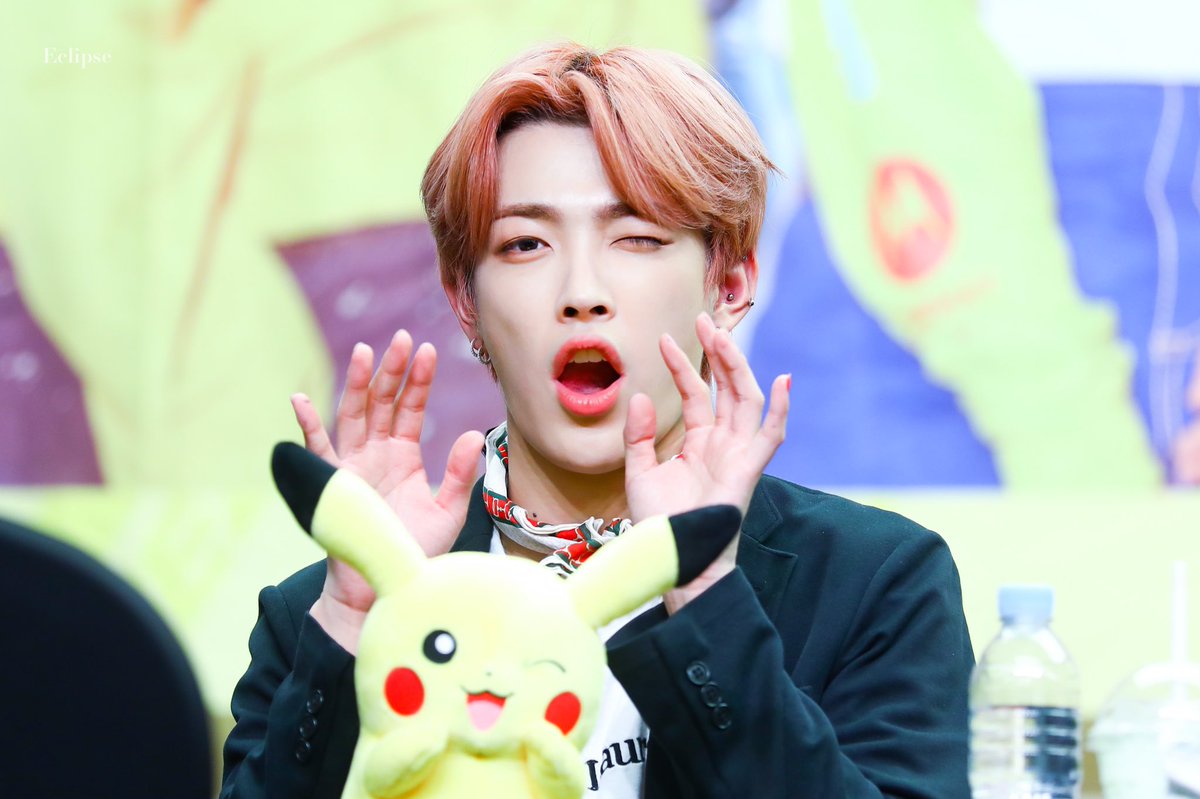 eclipse_1107's tweet image. 190728 팬싸
#ATEEZ #HONGJOONG #에이티즈 #홍중 #One_To_All #ILLUSION #WAVE