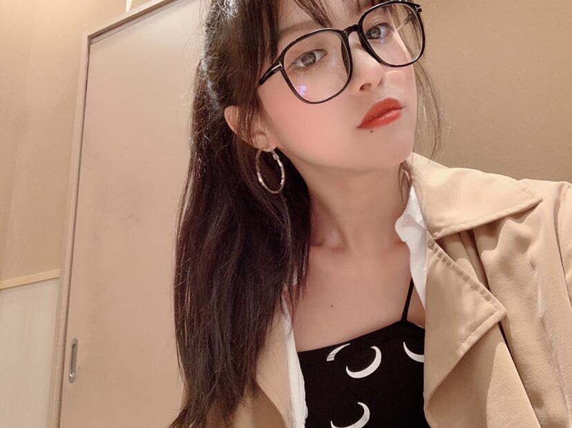 KXY0411Pics's tweet photo. Photo by SNH48-孔肖吟 口袋房间

#SNH48 #SNH48孔肖吟 #孔肖吟 #KongXiaoYin #消音姐 #B酱 #Bちゃん #콩샤오인 #AKB48 #BEJ48 #GNZ48 #7SENSES #CKG48 https://t.co/BUHAIbvW29