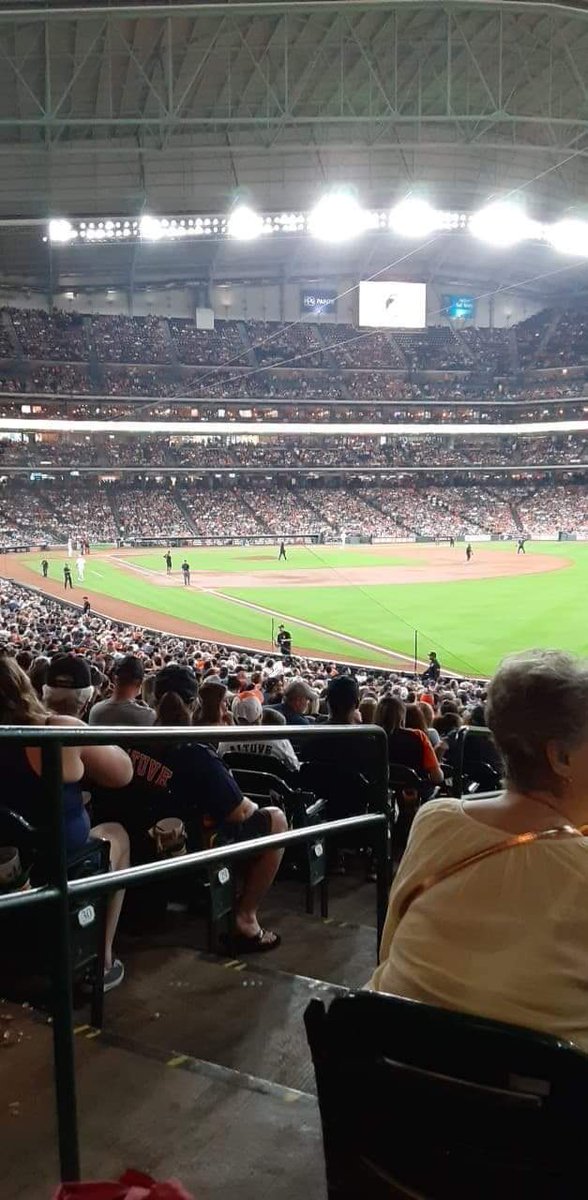 K18Lace's tweet photo. Houston Astros game was dope 🤘🤘

#BlessedAndGrateful 
#Astros https://t.co/capYFX85JB