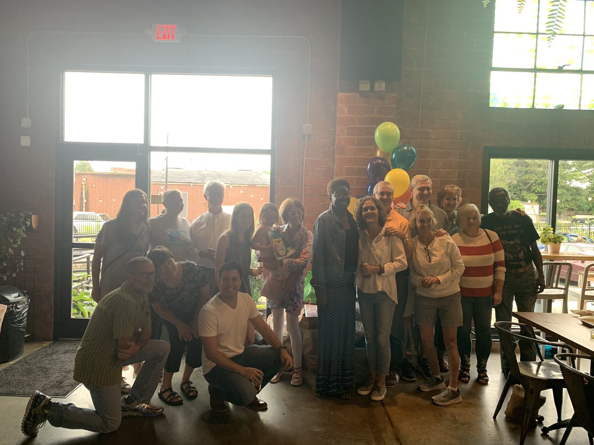 MGD_IB's tweet photo. HUGE shout-out to @MyersParkUMC and @LennyBoyBrew for their support of Marie G. Davis Saturday! Thank you to everyone who came out to show their support and those who donated school supplies to our students. We are so lucky to have you as partners! https://t.co/Tlm5trHdki