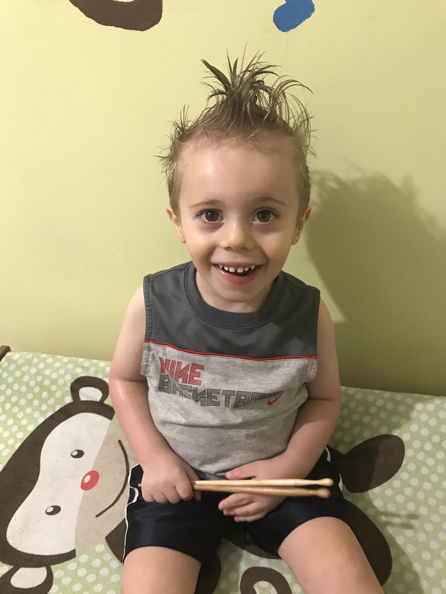 Big E showing off his big hair!
#Emmett #Hair #PunkRock #NYC