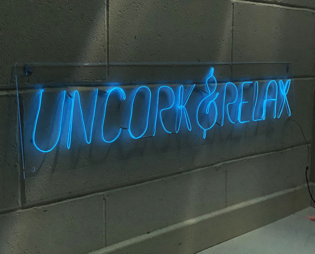 NeonMadOnline's tweet photo. Bank holiday weekend in the sun! 🍾
.⠀⠀⠀⠀⠀
#neon #neonlights #bespokeneon #quotes #designinspo #bardecor #bardesign #customneon #neonsigns #neonlighting #neonquote #neonquotes #personalisedgifts #personaliseyourhome #homedecor #designideas #homeinspo #barinspo #officeinspo https://t.co/TVVMz9GBg2