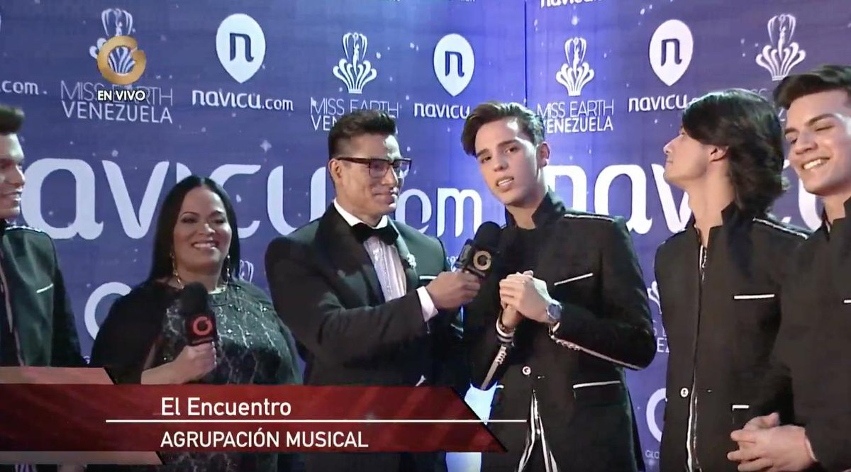 globovision's tweet photo. Desfilan por la Alfombra "El Encuentro" luciendo los trajes de @JesusDeAlvaTV. Recuerda interactuar con nosotros utilizando la etiqueta.
#AlfombraRojaMEV https://t.co/EXQ2JcJiFT