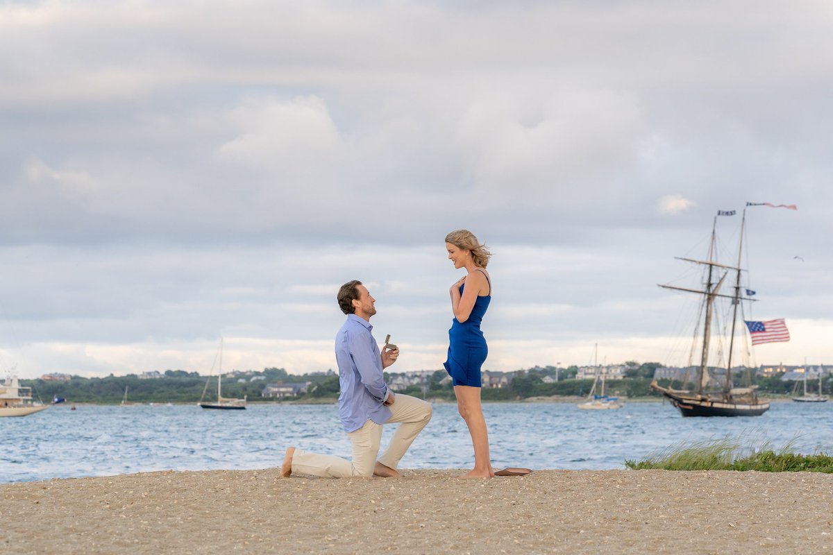 KaitlinMcCulley's tweet photo. So grateful to call this man my fiancé! What a wonderful day. #engaged #nantucket https://t.co/aN2CQ1ldui