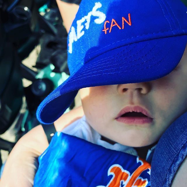 nicolecherie's tweet photo. First Mets game ⚾️ https://t.co/eqWUWZHWen https://t.co/IkDldDJHxA