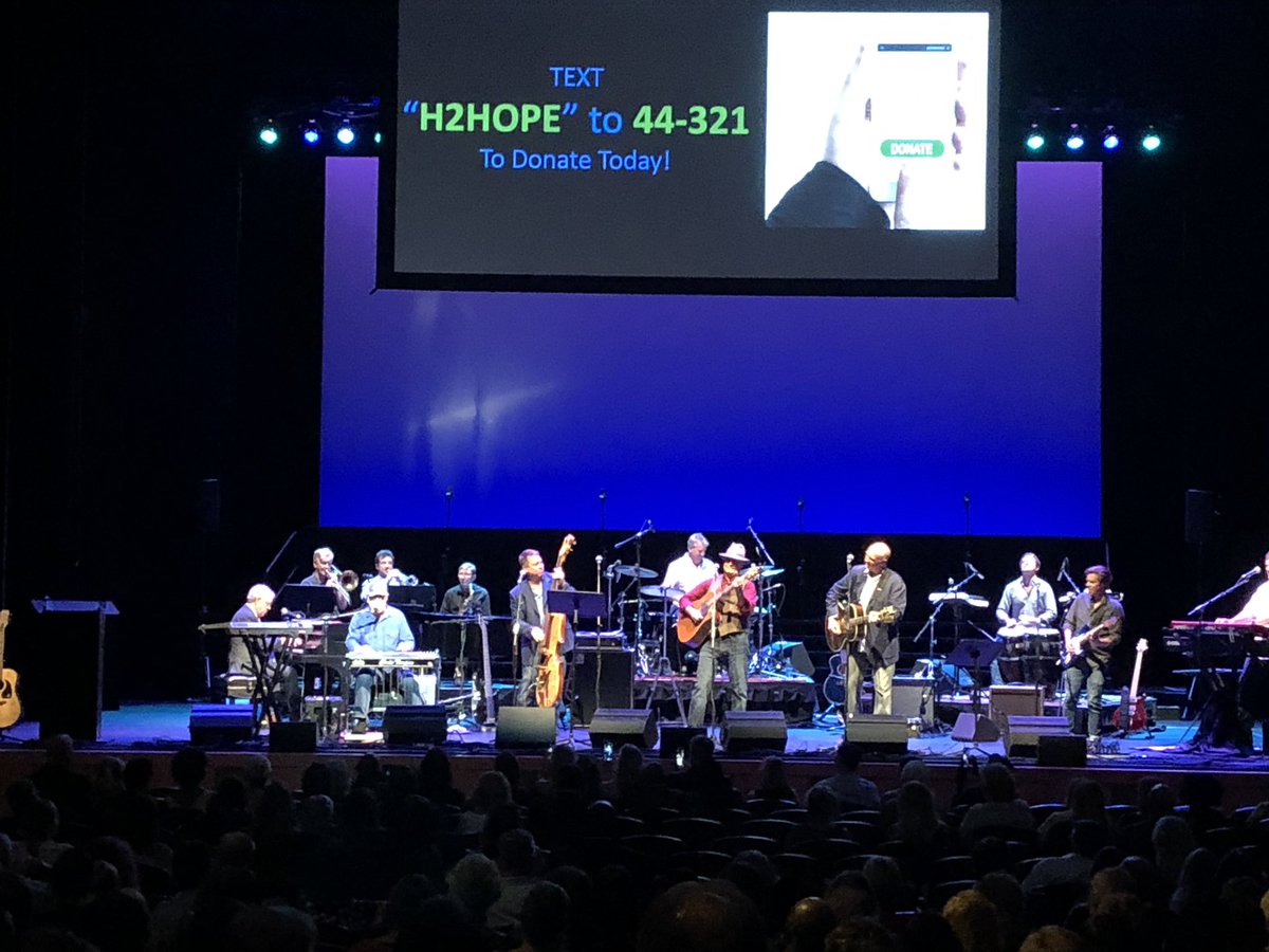 SenseiFredsMojo's tweet photo. Hanging at the “homeless to Hope” benefit concert watching the Mayors of Charleston and Mt. Pleasant rock outwits The Blue Dogs #homelesstoHope https://t.co/9DWXuYDngx
