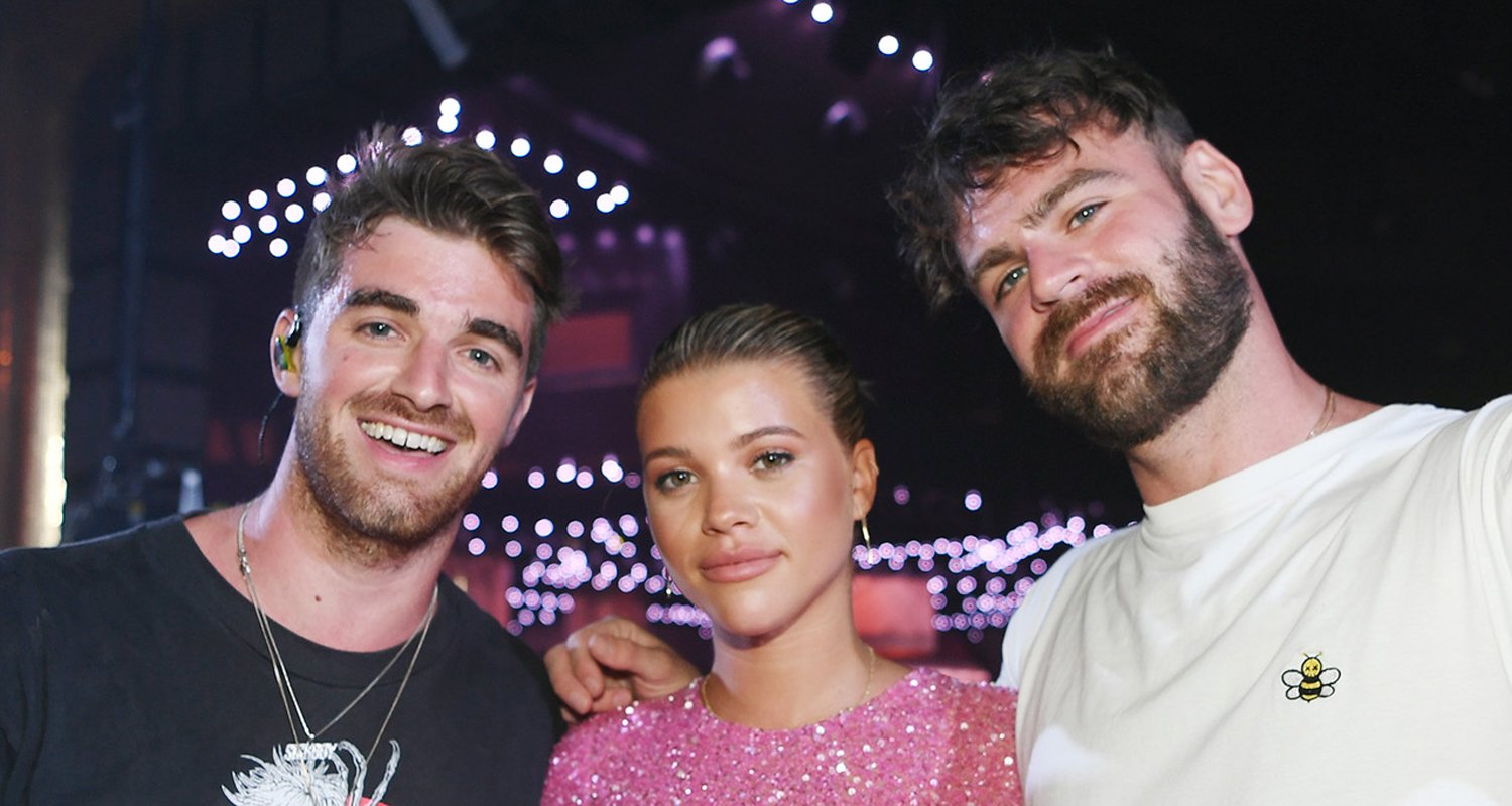 The Chainsmokers Get Whole Club To Sing \Happy Birthday\ To Sofia Richie -  