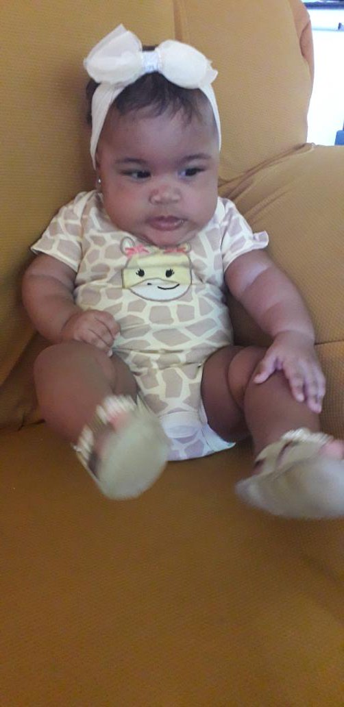 AnaBeatiiiz's tweet photo. Minha gordinha ❤😍👣 https://t.co/JD26E3dos1