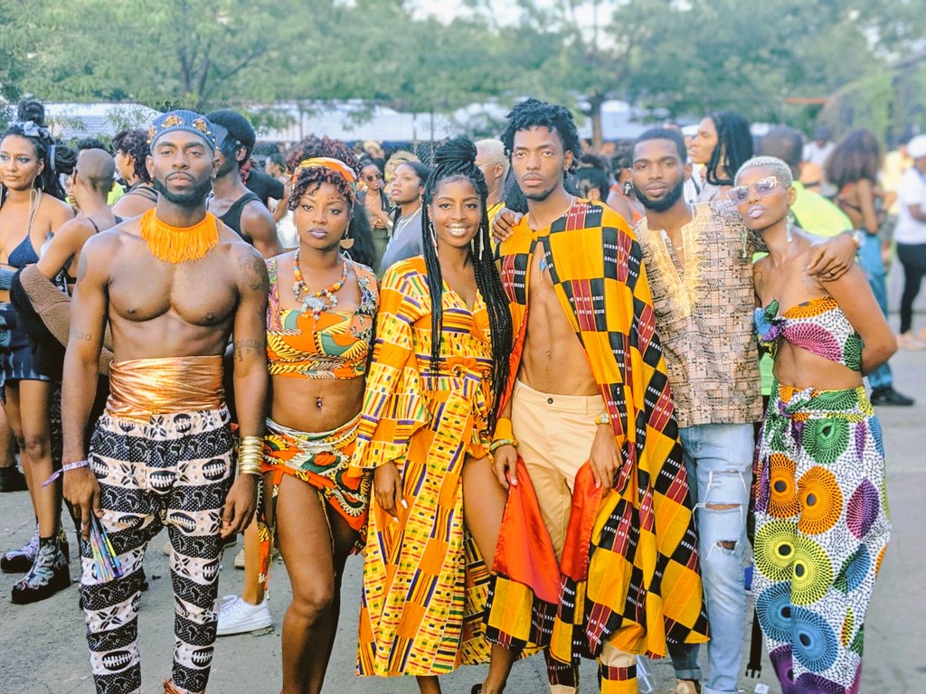 Creen30's tweet image. Dem Royals- Meet the Hendersons
#Afropunk2019 #siblings #Hendersons