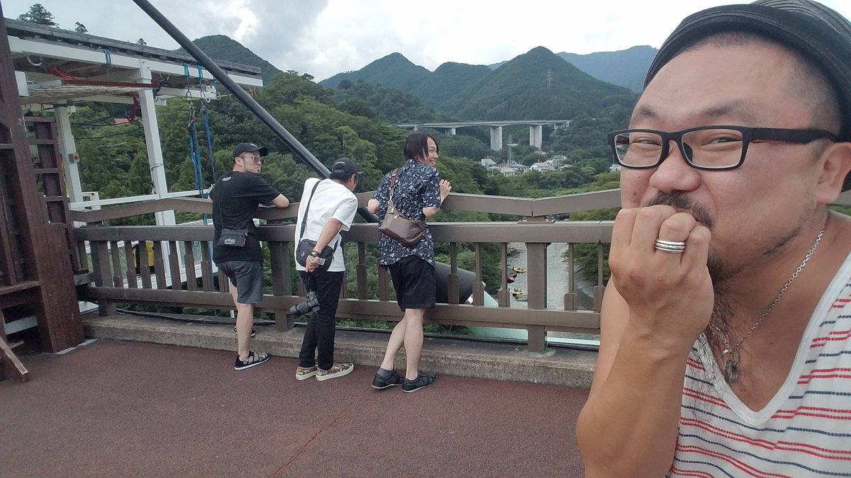 髭原人 逝ってらっしゃいませ この順番で逝きます 内緒で連れてきました笑 髭原人 逝ってらっしゃいませ この順番で逝きます 内緒で連れてきました笑