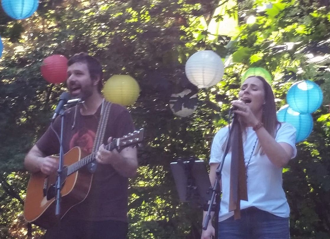 Thank you to all who showed up yesterday, we had an amazing time with you! And special thanks to our gorgeous hosts Sarah and Scott Levison:)