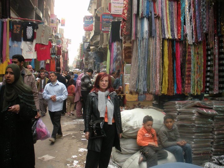 È anche grazie ai libri di Nagib Mahfuz che mi sono innamorata del Cairo. Molte volte sono andata da sola,  per ritrovarlo nelle strade, nei quartieri, nei negozi dove si vendono Ta'myya. Il volo è qui bit.ly/volomomocairo
#admomondo #owtravelers