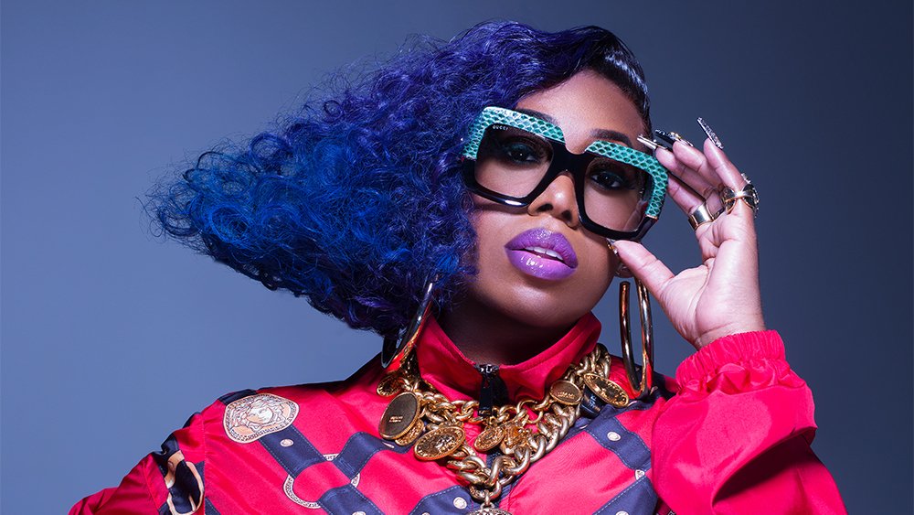 Get onto this playlist before Trump drops an A-bomb into a hurricane. It has new <a href="/MissyElliott/">Missy Elliott</a> <a href="/Drake/">Drizzy</a> &amp; Gold Fir, fresh <a href="/antonyandcleo/">Antony & Cleopatra</a> <a href="/DonnyBenet/">Donny Benét</a> &amp; <a href="/fatimayamaha/">fatimayamaha</a>, with <a href="/weareshura/">p</a> @zolanimahola + <a href="/ebtg/">EverythingButTheGirl</a> &amp; <a href="/radiohead/">Radiohead</a>. You don't have to be a weatherman etc bernardzuel.net/single-post/20…