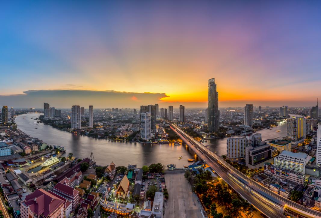 UNESCAP's tweet photo. Happening today! The 5th @ASEAN Mayors Forum is building up local leadership to achieve the shared development vision of #ASEAN and the #2030Agenda. Mayors from across #AsiaPacific will collaborate to drive local action for sustainable &amp; inclusive growth. https://t.co/3FgImnoOBO