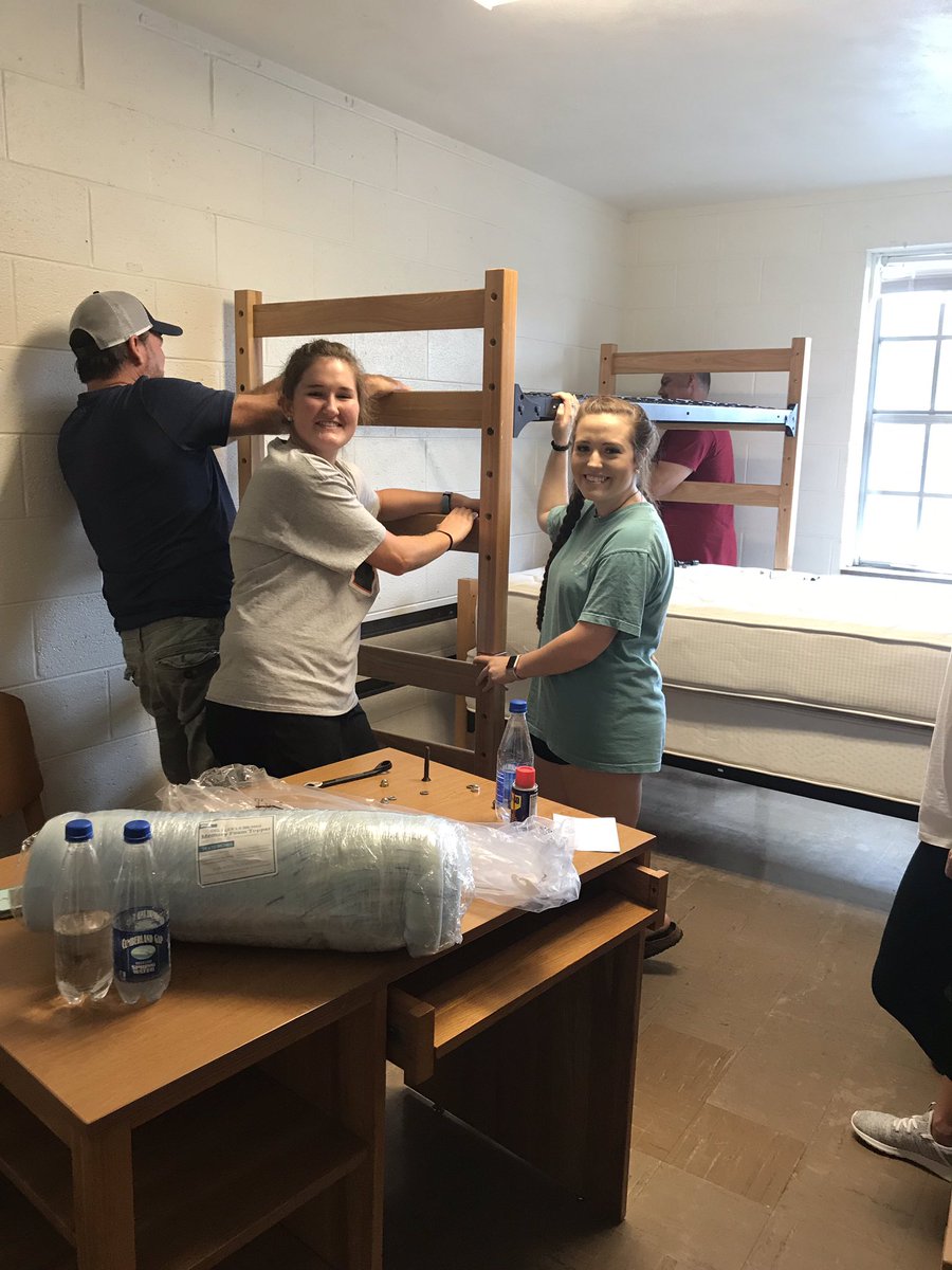 MilliganWBB's tweet photo. Our players are back on campus! A big welcome to our newcomers. We are so excited to have these ladies join Buff Nation! They spent yesterday moving, eating lunch at Coach Bourn’s house, and all day Sunday at Doe River Gorge. @MilliganCollege #BuffNation #BeABuff https://t.co/3b4acm4Qzx