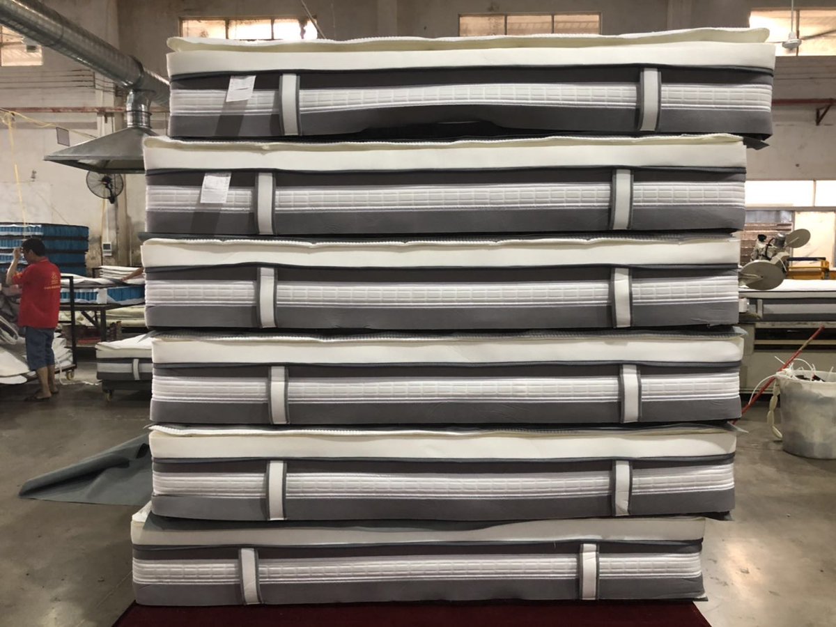 HaimaMattress's tweet image. Perfect for your sleep,better you life.Full speed forward to manufacture.#spring mattress