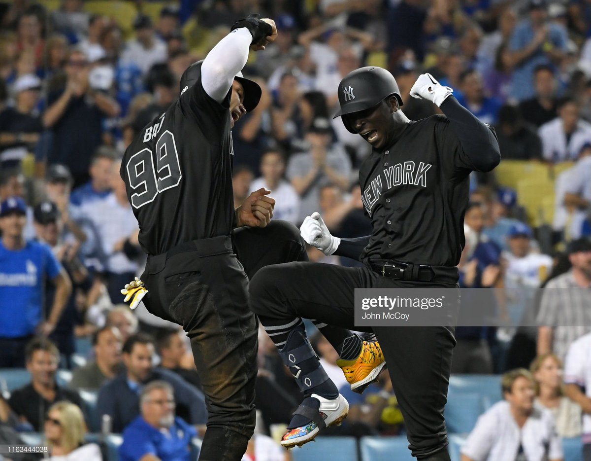 Ralfy212's tweet photo. NY VS LA.
#NYALLDAY https://t.co/bssVCygzXr