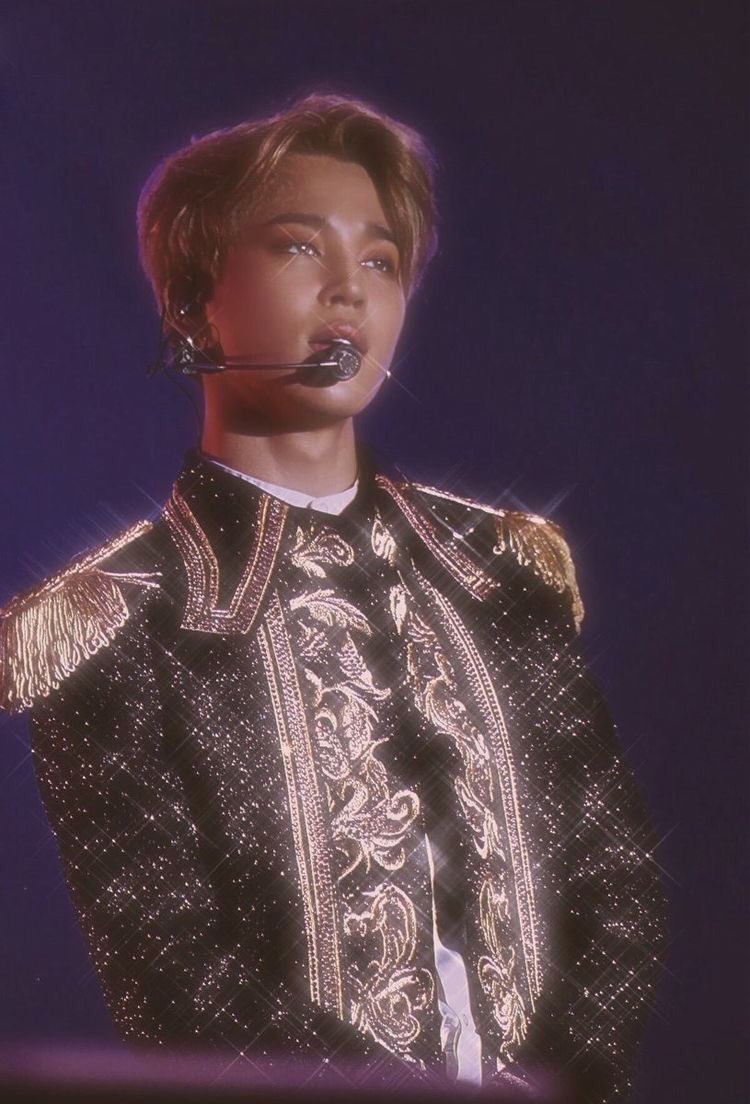jossj00's tweet photo. I’m so in love with park jimin❤️❤️🥰 https://t.co/QKq3eCvvyH